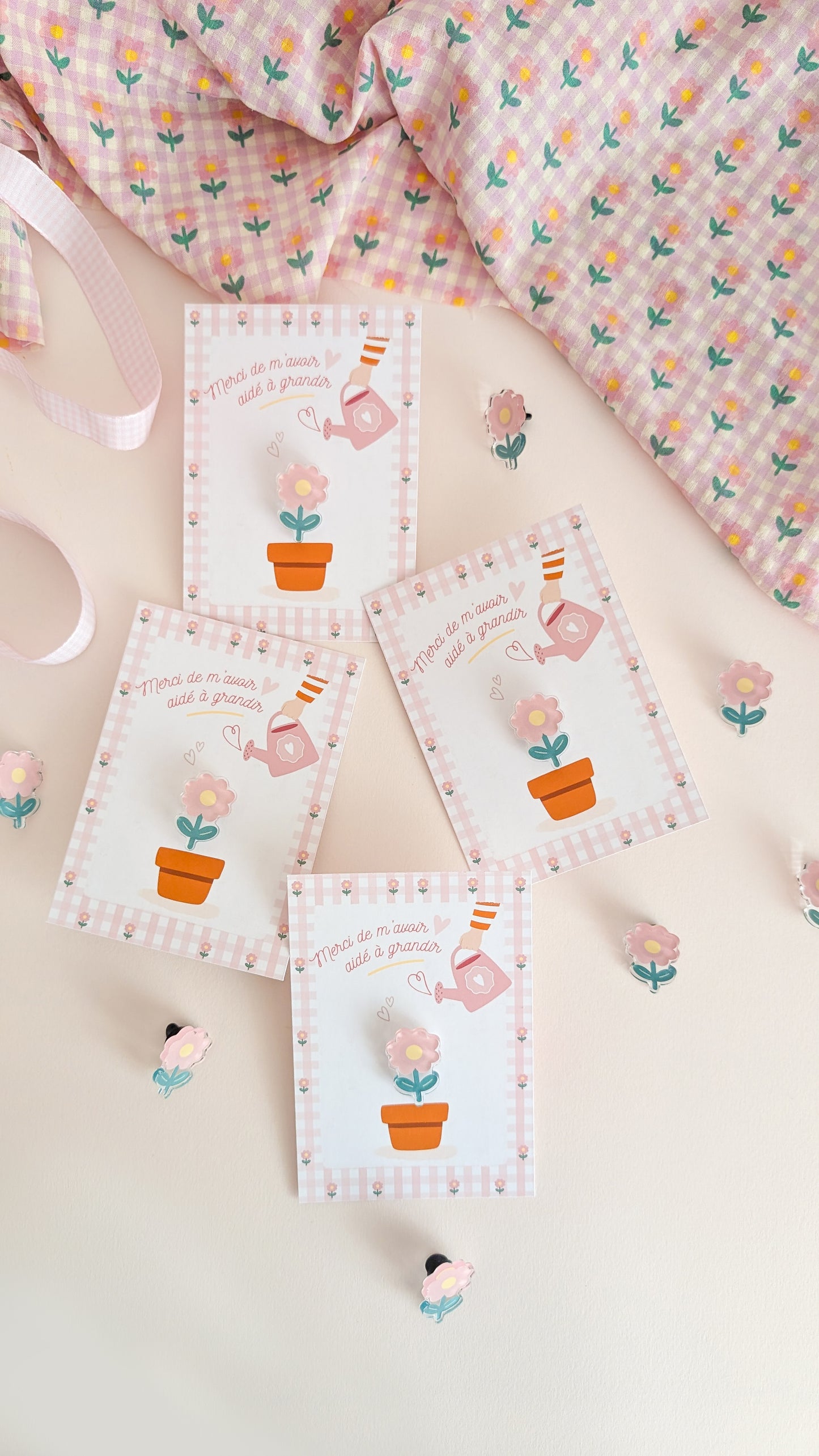 Pin's Fleur - Merci Maîtresse / Atsem / Nounou