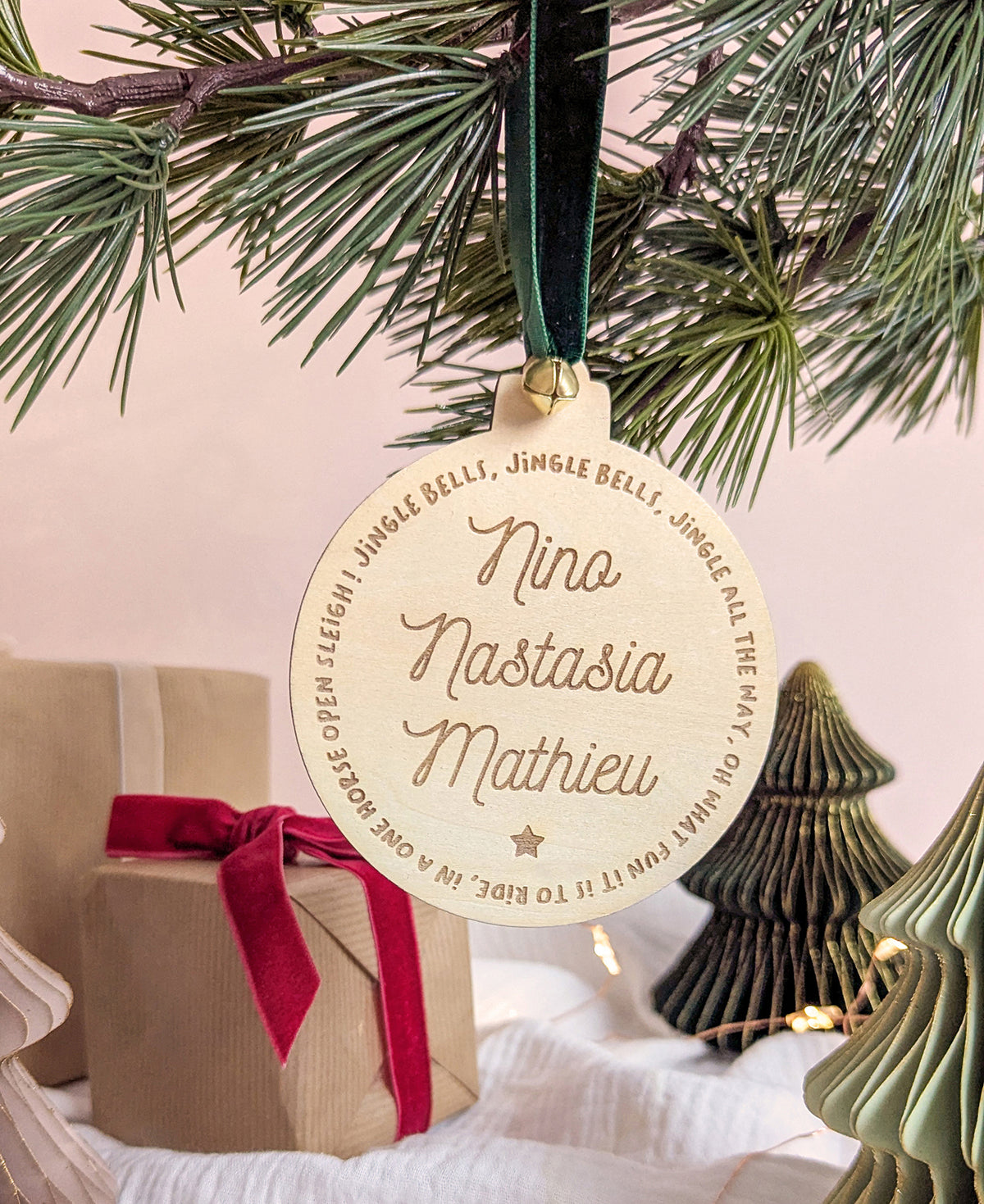 Suspension en bois - BOULE DE NOEL