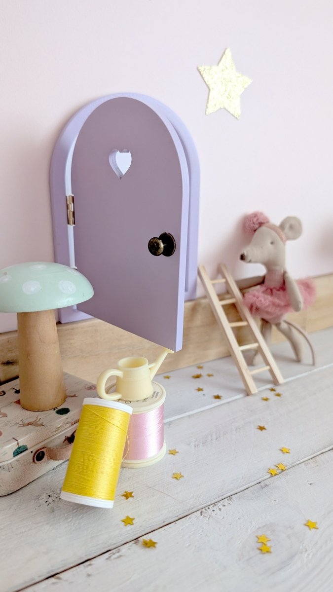Echelle en bois pour porte de souris - Atelier Vingt Huit