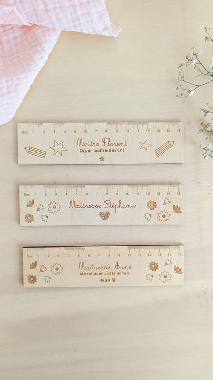 Règle en bois cadeau Merci Maîtresse, Atsem, Nounou - Atelier Vingt Huit